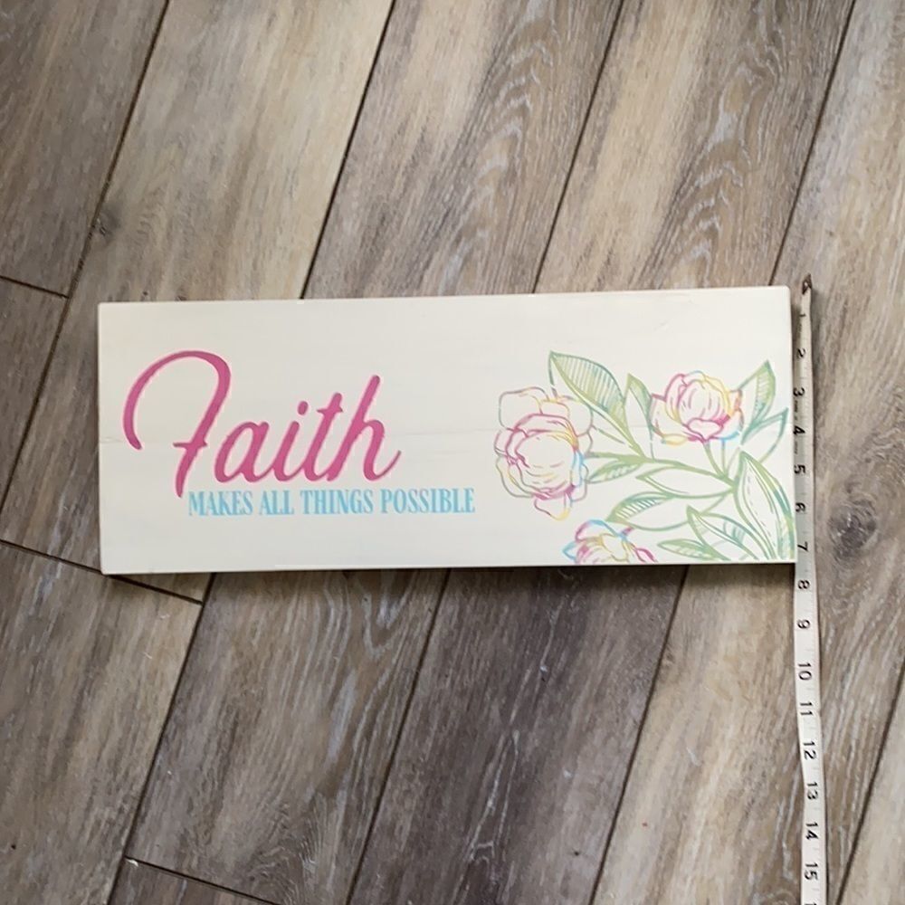 Hand Painted Faith over Fear Sign - Picture 5 of 7
